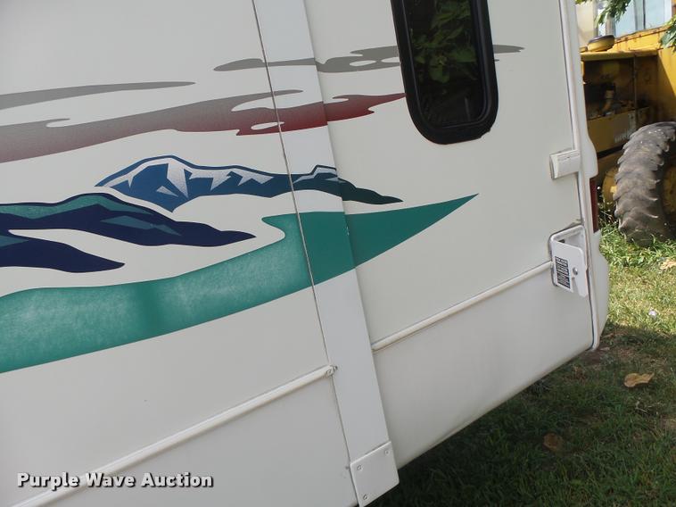 image for item DB5809 2003 Montana camper