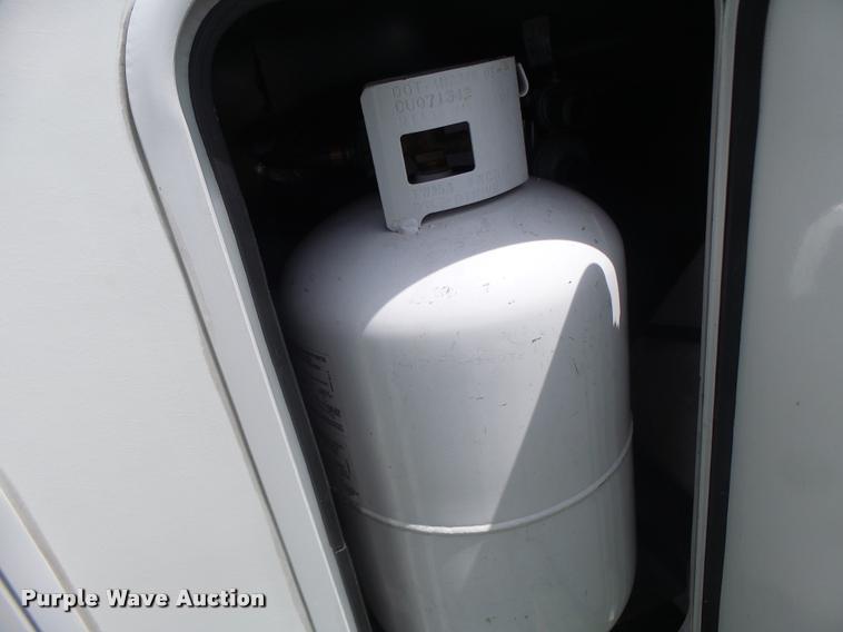 image for item DB5809 2003 Montana camper