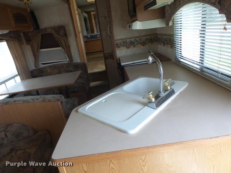 image for item DB5809 2003 Montana camper