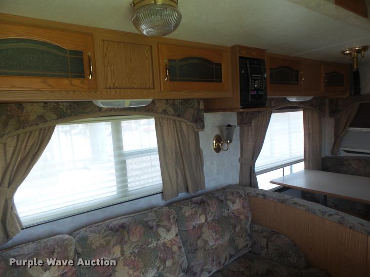 image for item DB5809 2003 Montana camper