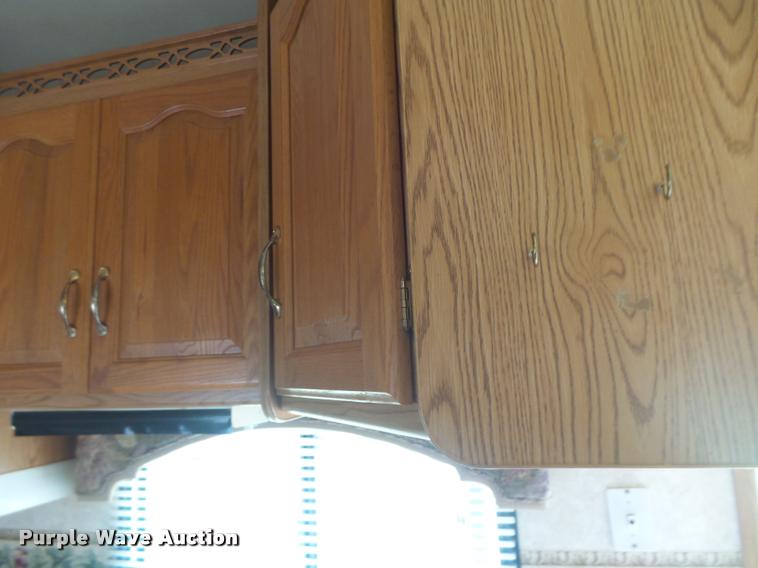 image for item DB5809 2003 Montana camper