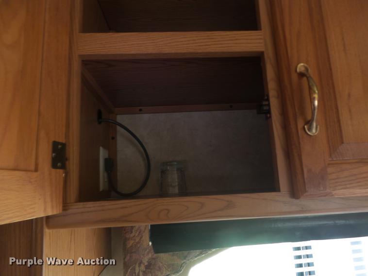 image for item DB5809 2003 Montana camper