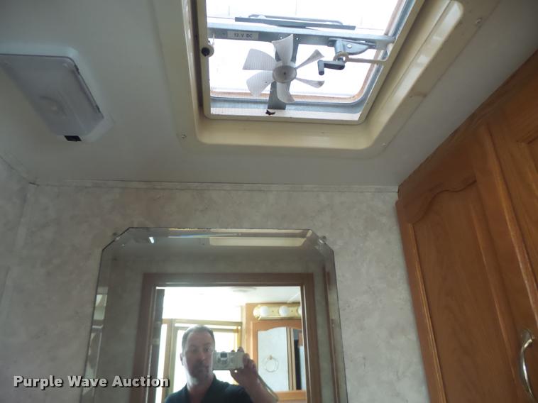 image for item DB5809 2003 Montana camper