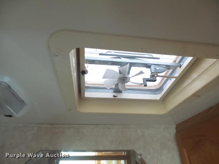 image for item DB5809 2003 Montana camper