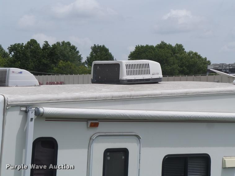 image for item DB5809 2003 Montana camper