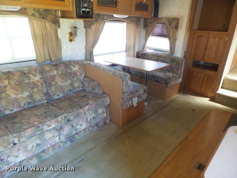 image for item DB5809 2003 Montana camper