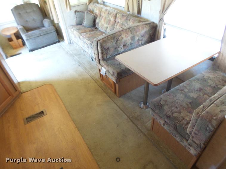 image for item DB5809 2003 Montana camper