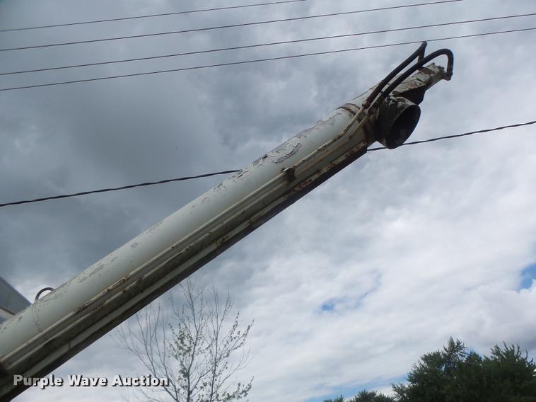 image for item DB5813 1992 Chevrolet Kodiak feed truck