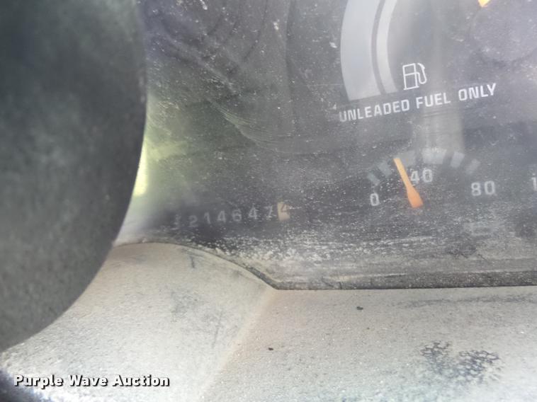 image for item DB5813 1992 Chevrolet Kodiak feed truck