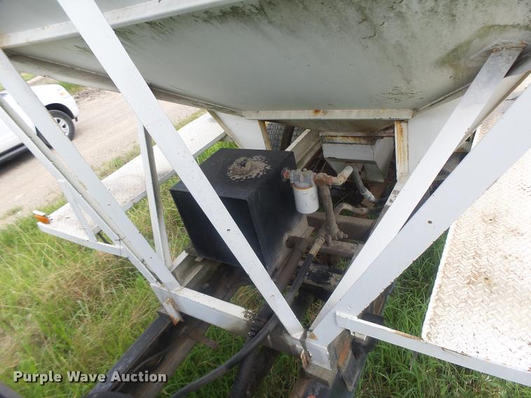 image for item DB5813 1992 Chevrolet Kodiak feed truck