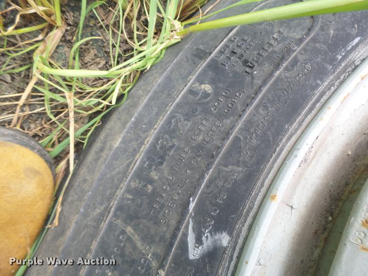 image for item DB5813 1992 Chevrolet Kodiak feed truck