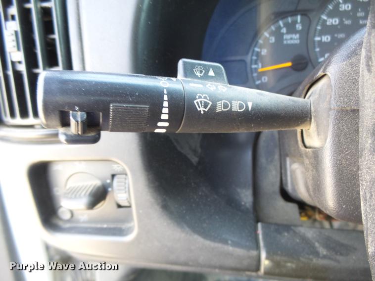 image for item DB5827 2005 Chevrolet C5500 truck cab and chassis