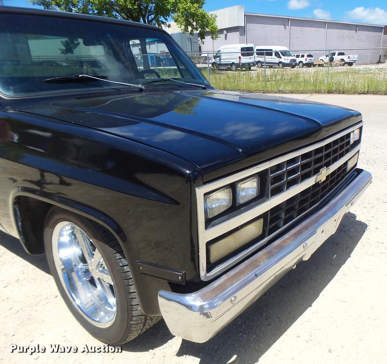 image for item DB5838 1987 Chevrolet R10 pickup truck