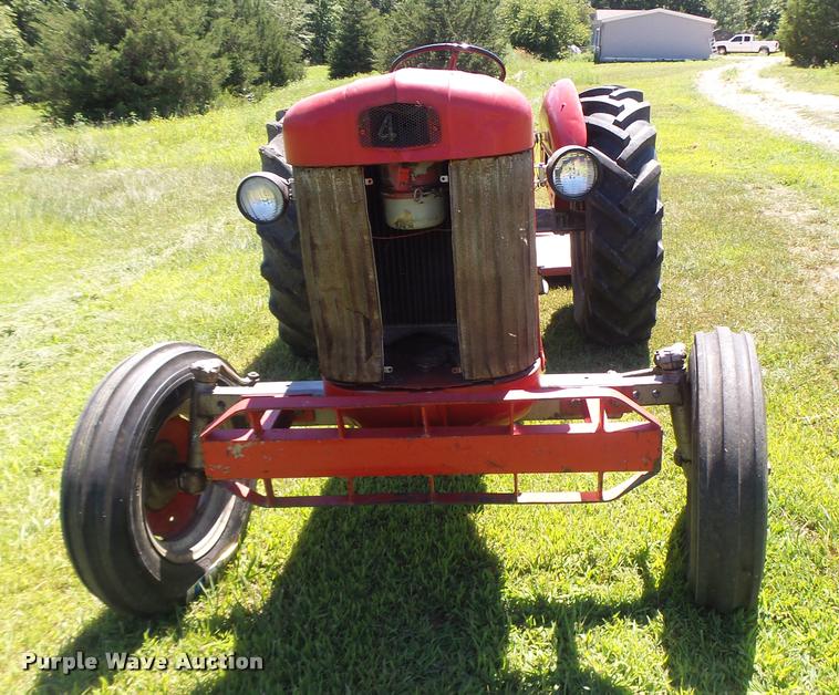 image for item DB5840 Massey Ferguson tractor