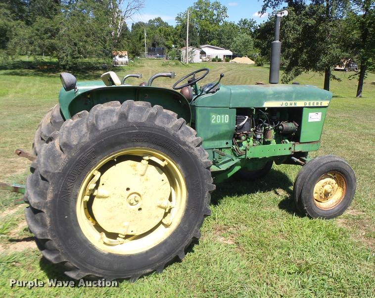 image for item DB5841 John Deere 2010 tractor
