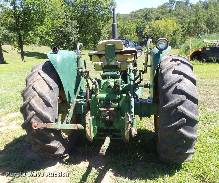 image for item DB5841 John Deere 2010 tractor