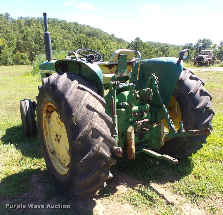 image for item DB5841 John Deere 2010 tractor