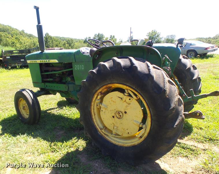 image for item DB5841 John Deere 2010 tractor