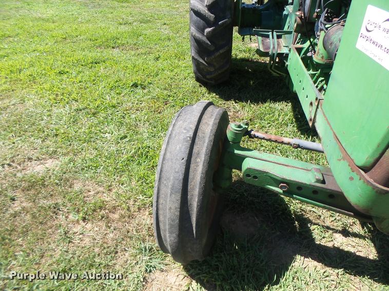 image for item DB5841 John Deere 2010 tractor
