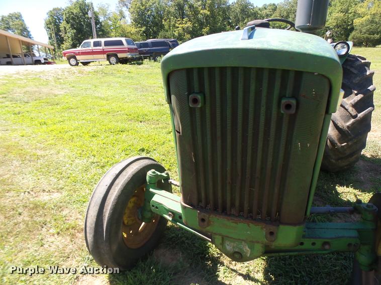 image for item DB5841 John Deere 2010 tractor
