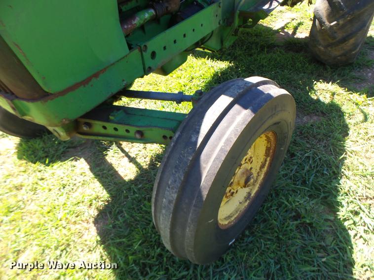 image for item DB5841 John Deere 2010 tractor