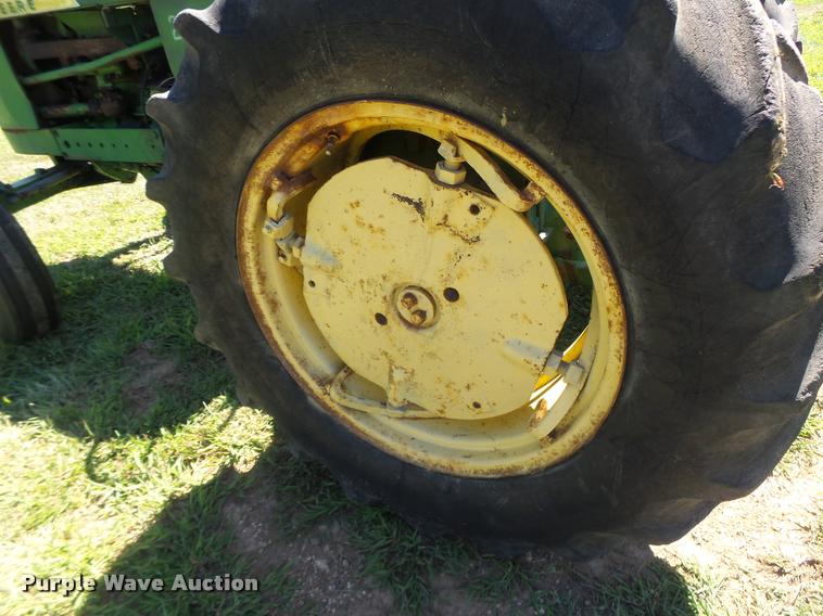 image for item DB5841 John Deere 2010 tractor