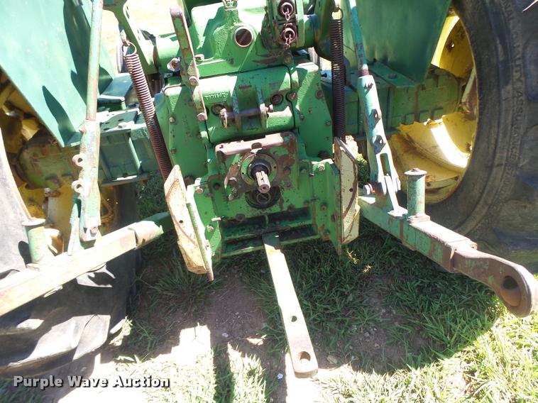 image for item DB5841 John Deere 2010 tractor