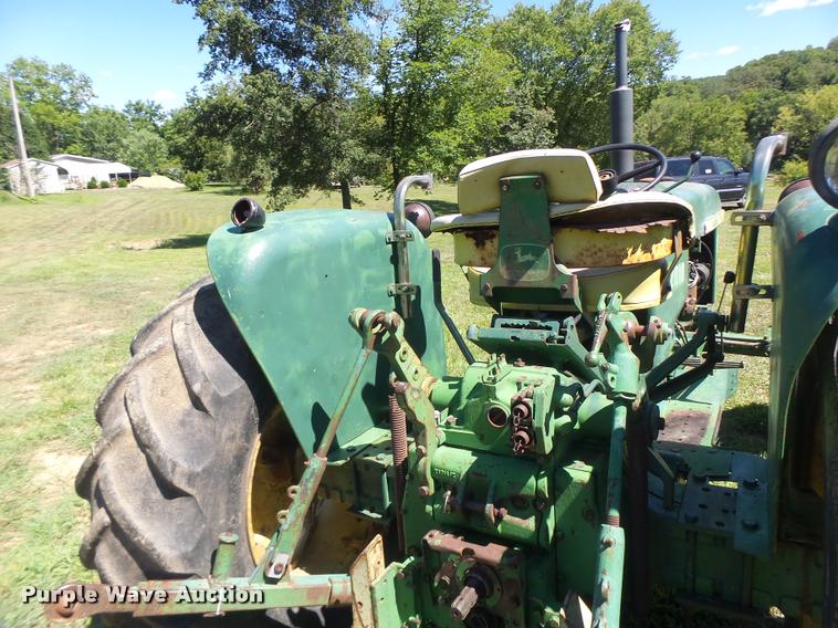 image for item DB5841 John Deere 2010 tractor