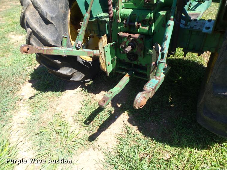 image for item DB5841 John Deere 2010 tractor