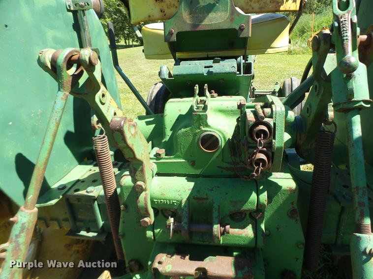image for item DB5841 John Deere 2010 tractor