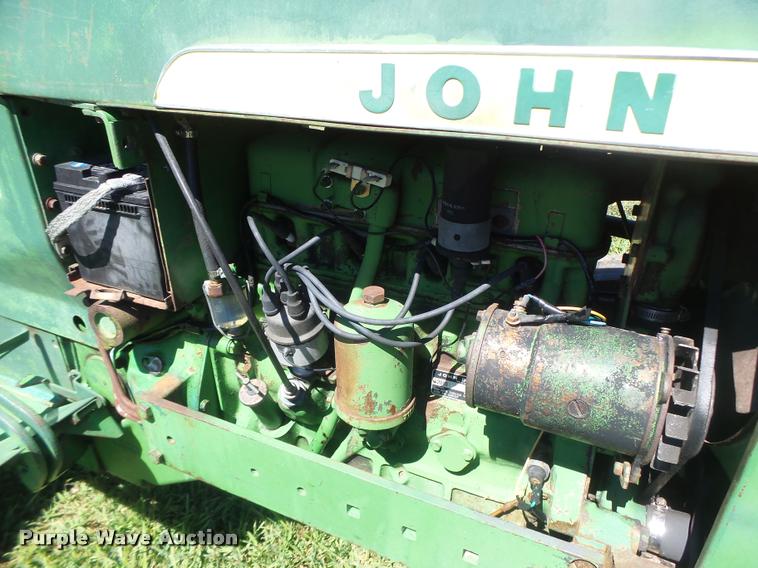 image for item DB5841 John Deere 2010 tractor
