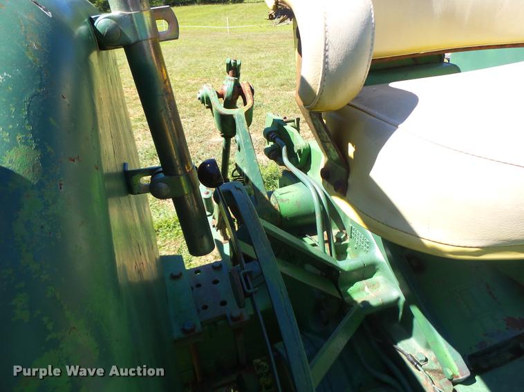 image for item DB5841 John Deere 2010 tractor