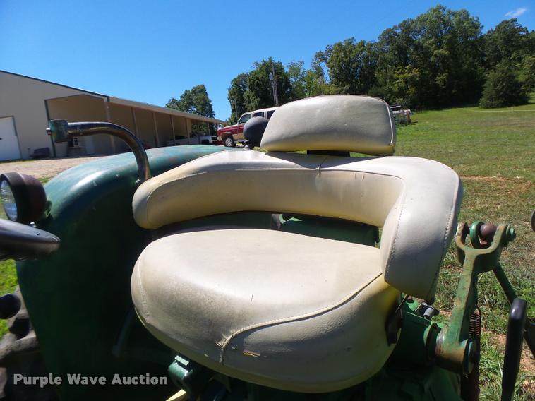 image for item DB5841 John Deere 2010 tractor