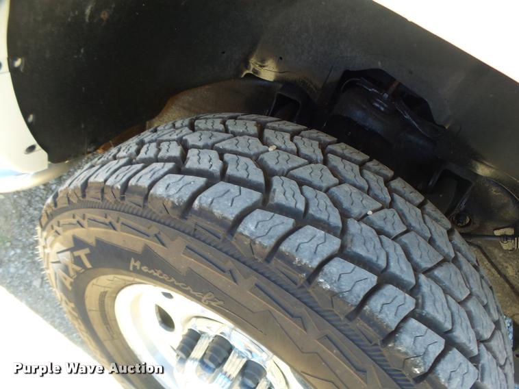 image for item DB5845 2005 Chevrolet Silverado 2500HD LS pickup truck