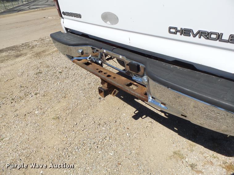 image for item DB5845 2005 Chevrolet Silverado 2500HD LS pickup truck