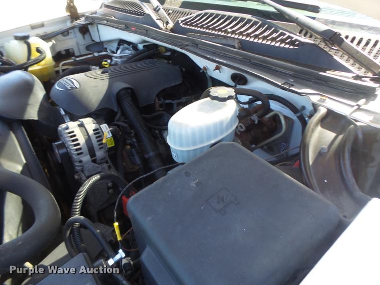 image for item DB5845 2005 Chevrolet Silverado 2500HD LS pickup truck