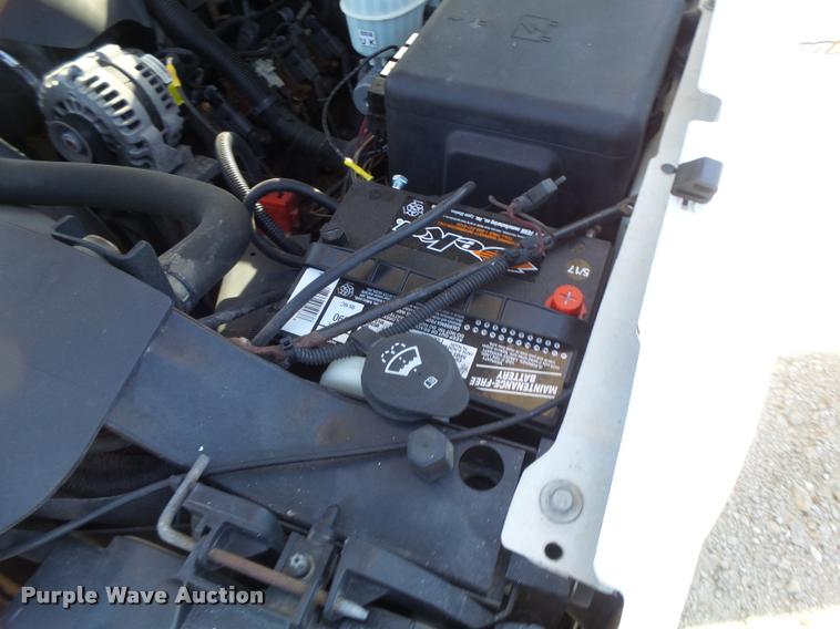 image for item DB5845 2005 Chevrolet Silverado 2500HD LS pickup truck