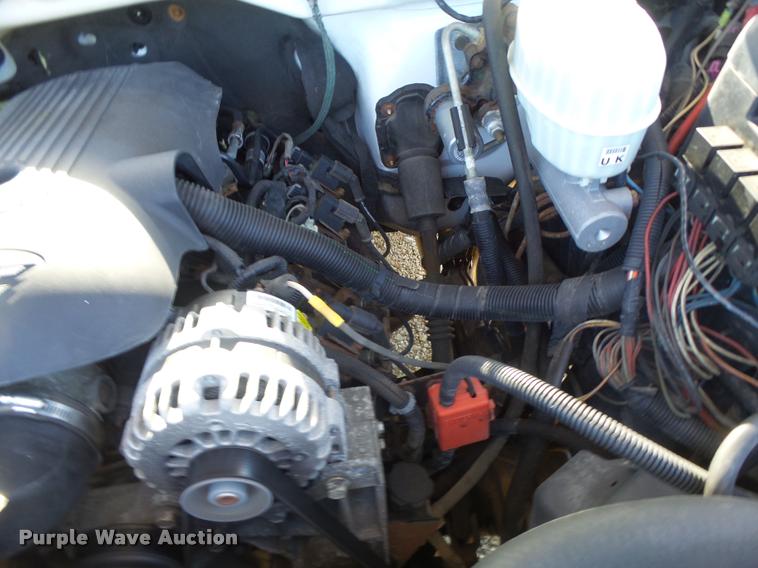 image for item DB5845 2005 Chevrolet Silverado 2500HD LS pickup truck