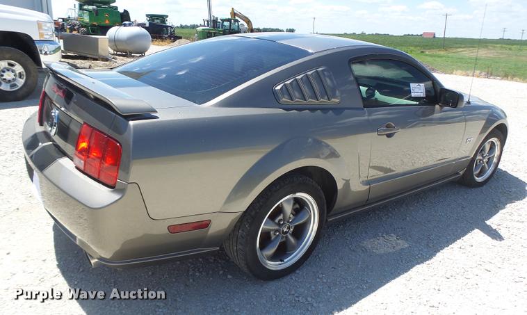 image for item DB5849 2005 Ford Mustang GT