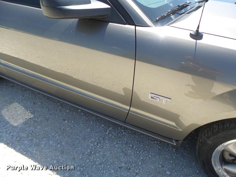 image for item DB5849 2005 Ford Mustang GT