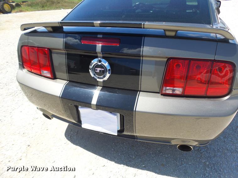 image for item DB5849 2005 Ford Mustang GT