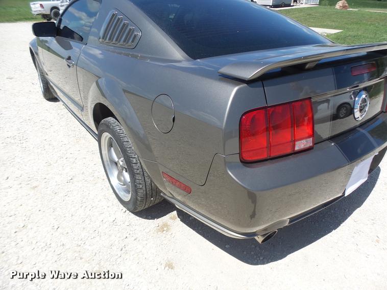 image for item DB5849 2005 Ford Mustang GT