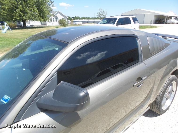 image for item DB5849 2005 Ford Mustang GT