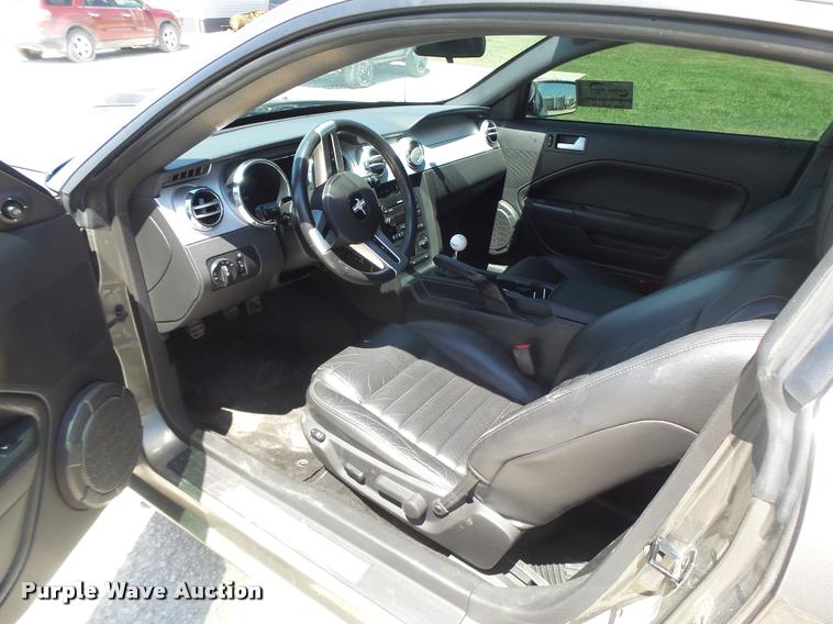 image for item DB5849 2005 Ford Mustang GT