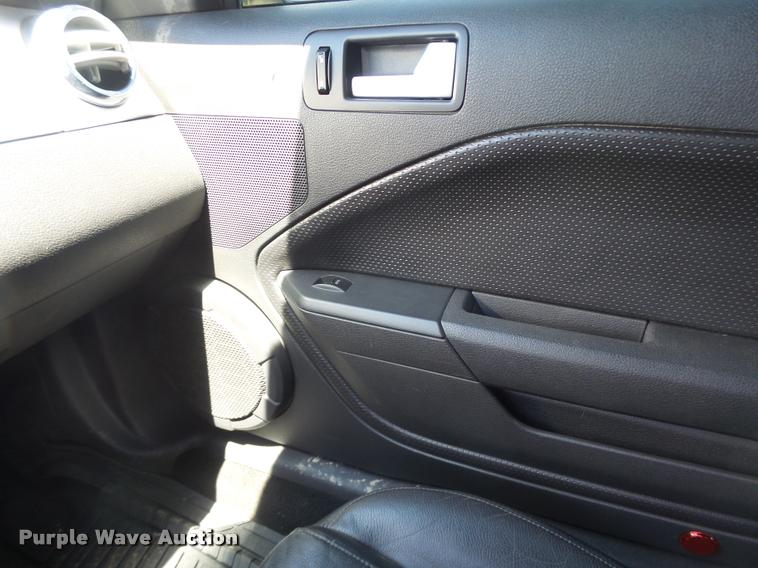 image for item DB5849 2005 Ford Mustang GT