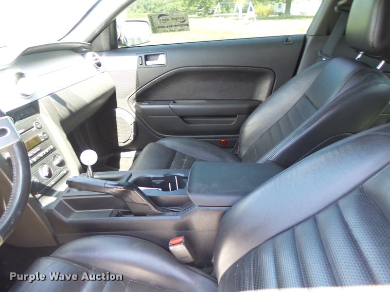 image for item DB5849 2005 Ford Mustang GT