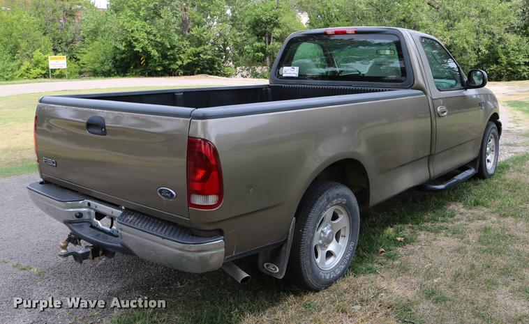 image for item DB9266 2002 Ford F150 XLT pickup truck