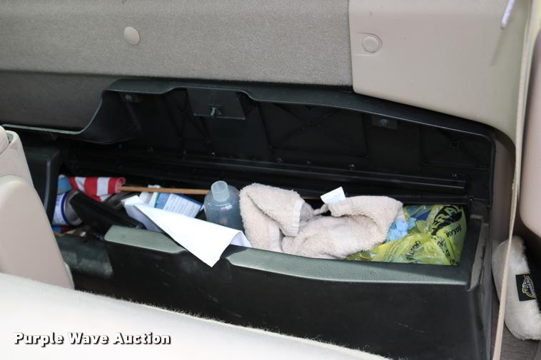 image for item DB9266 2002 Ford F150 XLT pickup truck