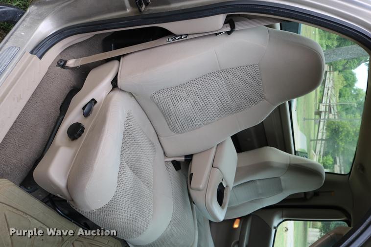 image for item DB9266 2002 Ford F150 XLT pickup truck