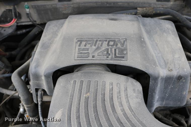 image for item DB9266 2002 Ford F150 XLT pickup truck